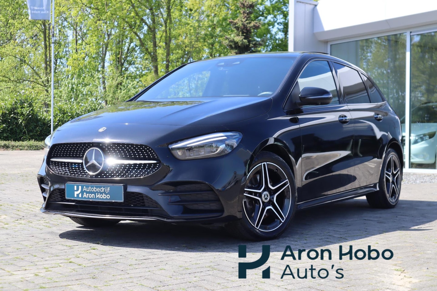 Mercedes-Benz B-klasse - 250e AMG Pano, Head-up Display, Distronic, 360° Camera, Trekhaak - AutoWereld.nl