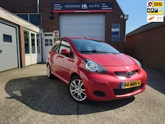 Toyota Aygo - 1.0-12V Aspiration Red, 5 deurs, Airco, Dealer onderhouden