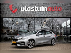 BMW 1-serie - 120i High Executive Shadow Line , Carplay, Virtual cockpit, Achteruitrijcamera,