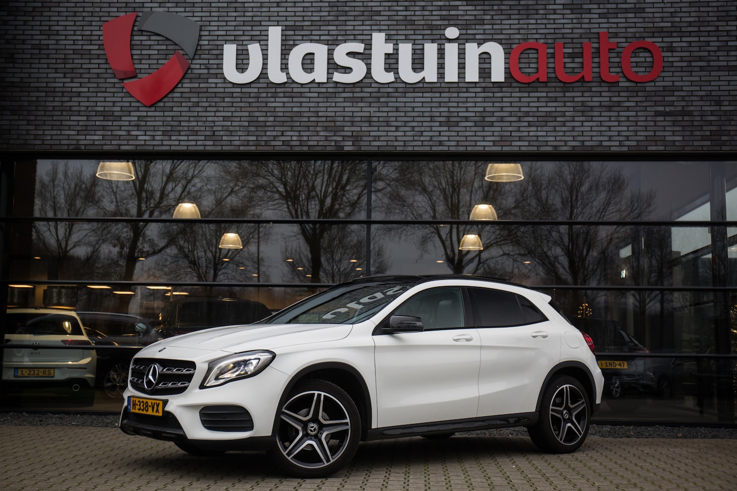 Mercedes-Benz GLA-Klasse - 200 AMG Night Premium Plus , Pano, H&K, - AutoWereld.nl