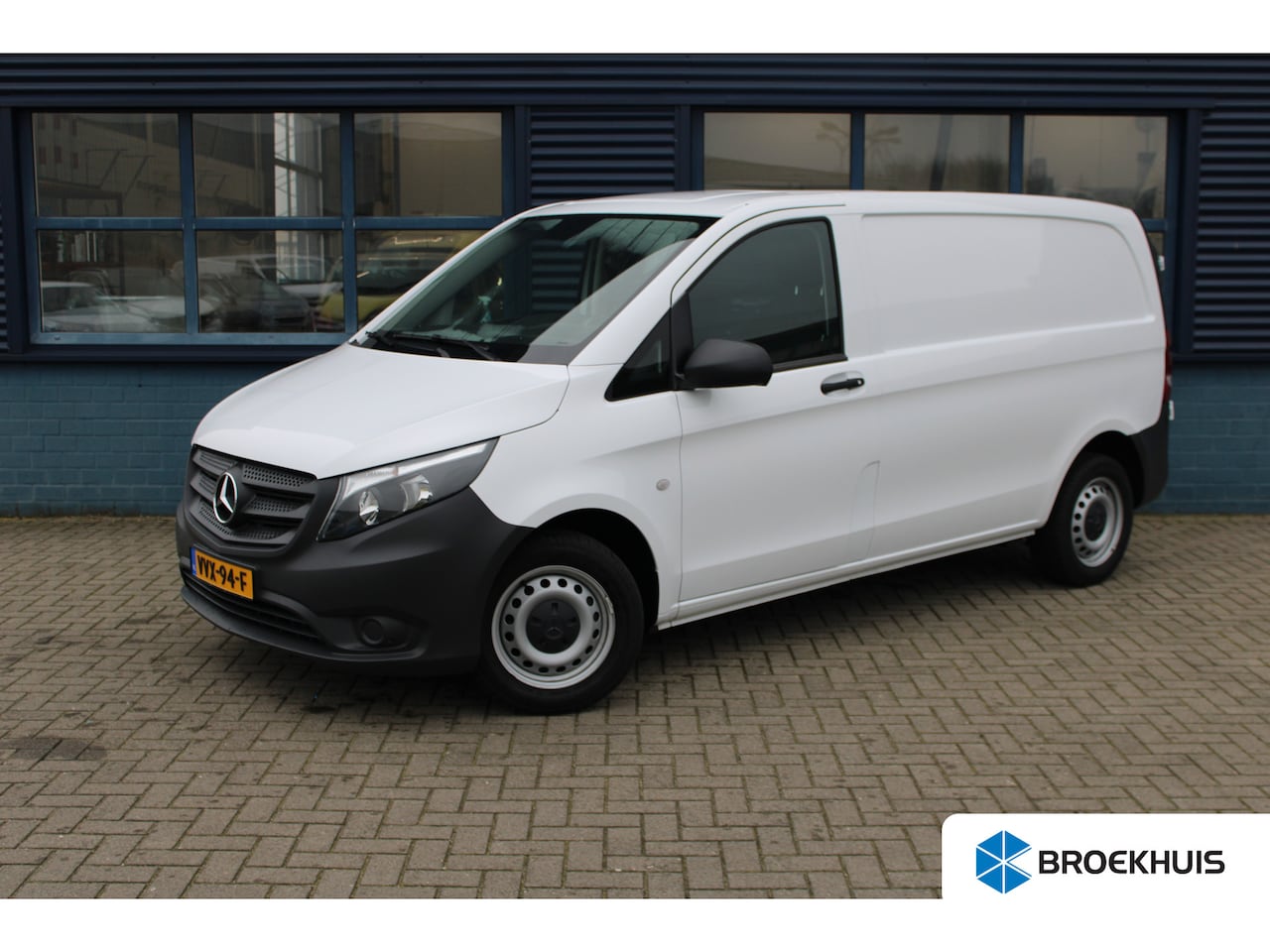 Mercedes-Benz Vito - 110 CDI | NAVIGATIE| CAMERA | CARPLAY | ERG NETJES | NAVIGATIE| CAMERA | CARPLAY | ERG NET - AutoWereld.nl