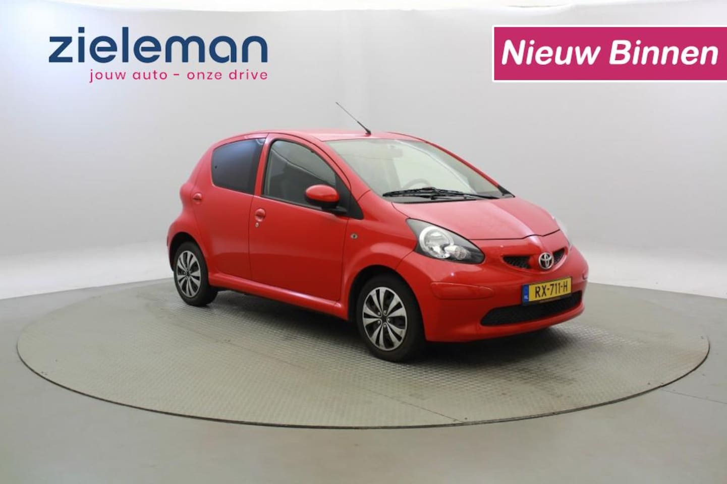 Toyota Aygo - 1.0 12V 5 Deurs - Airco - AutoWereld.nl