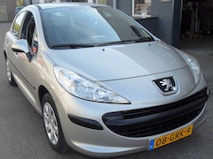 Peugeot 207 - 1.4 cool 'n Blue airco