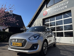 Suzuki Swift - Automaat/Trekhaak/Nav/Airco 1.0 Stijl