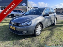 Volkswagen Golf - 1.2 TSI Tour II BlueMotion