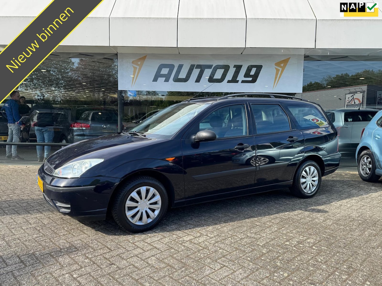 Ford Focus Wagon - 1.6-16V Ambiente 1.6-16V Ambiente - AutoWereld.nl