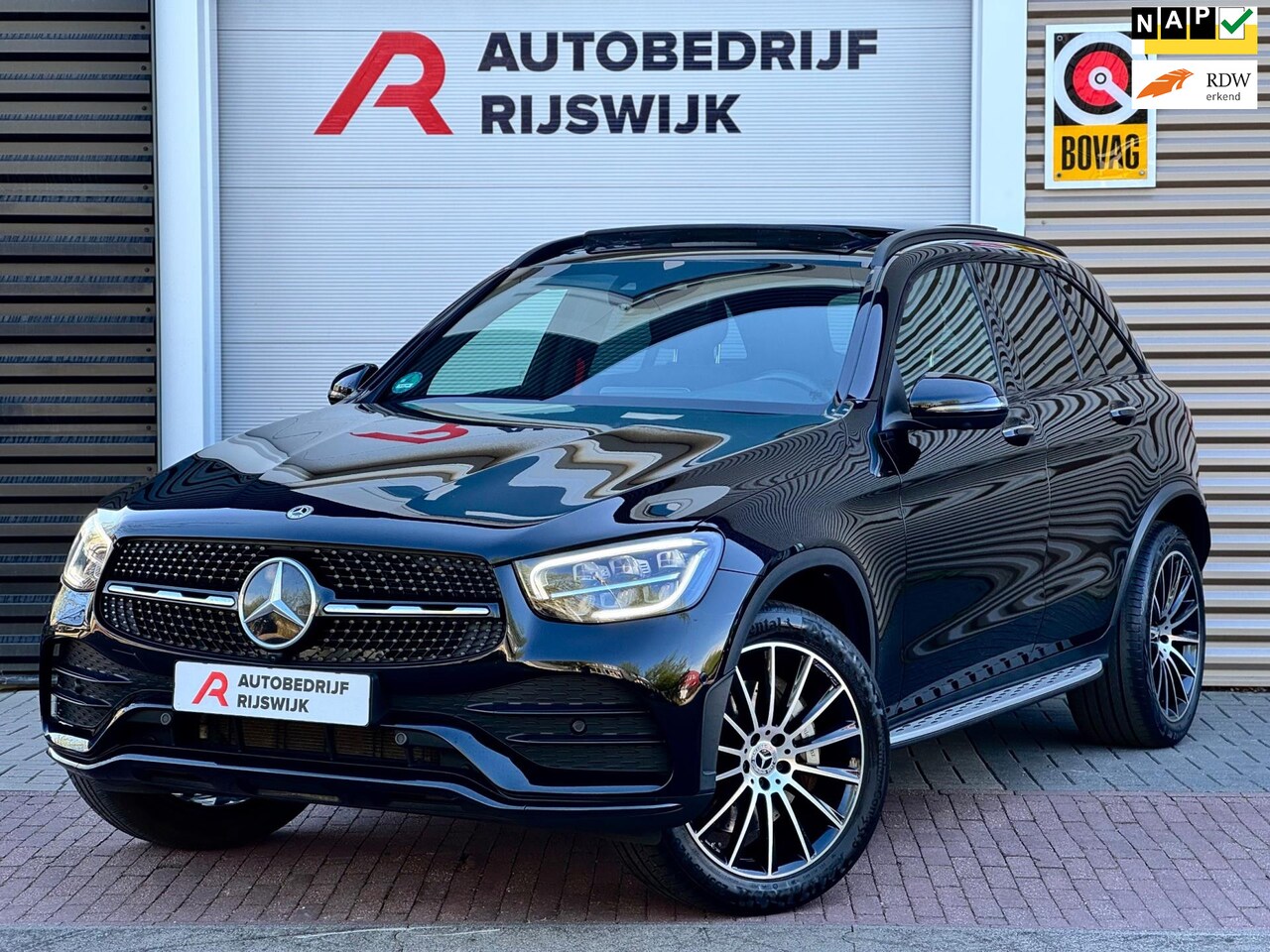 Mercedes-Benz GLC-klasse - 300e AMG Premium Plus Pano/360/HuD - AutoWereld.nl
