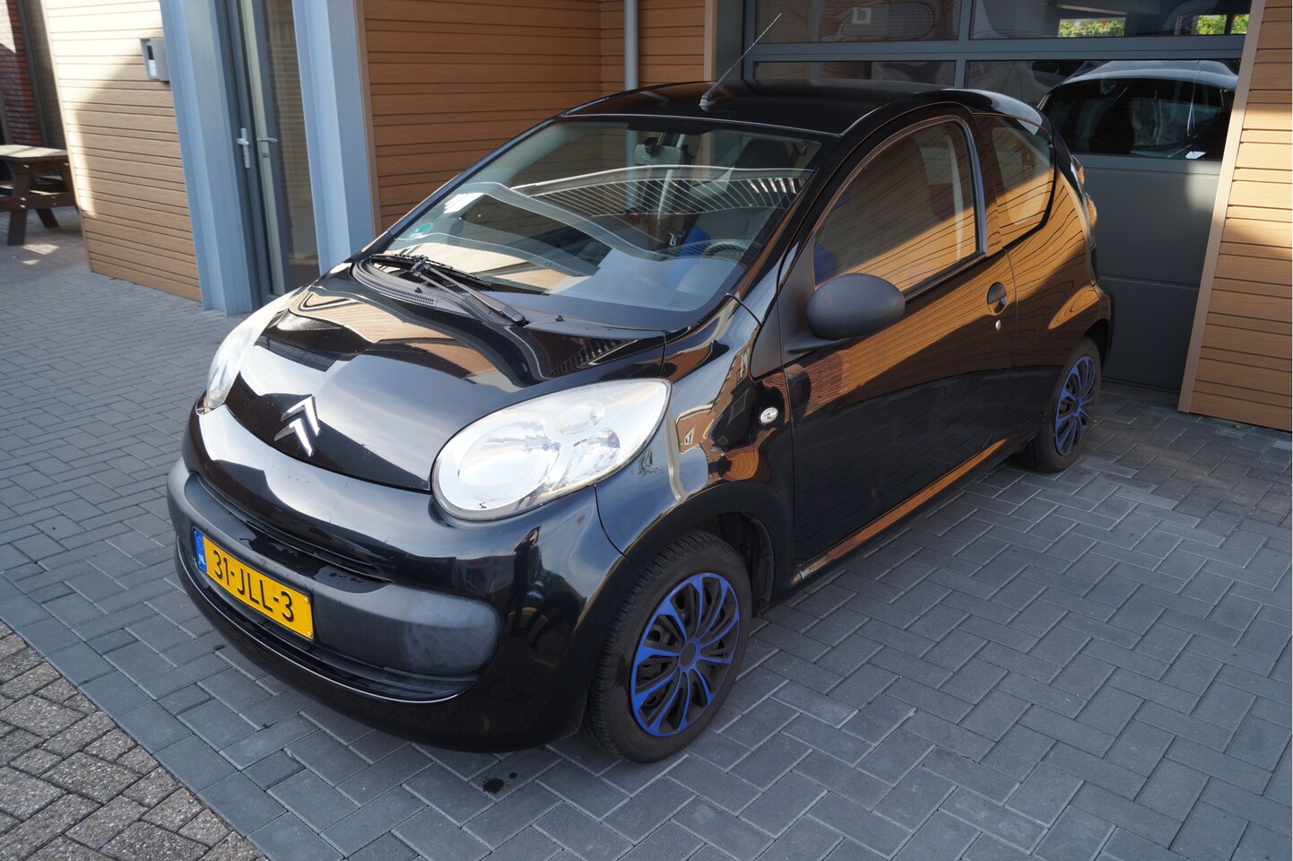 Citroën C1 - 1.0-12V Séduction | All-season banden - AutoWereld.nl