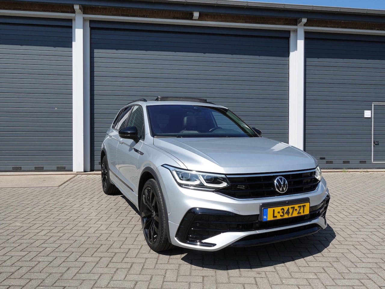 Volkswagen Tiguan - 1.5 TSI 150pk DSG R-line - AutoWereld.nl