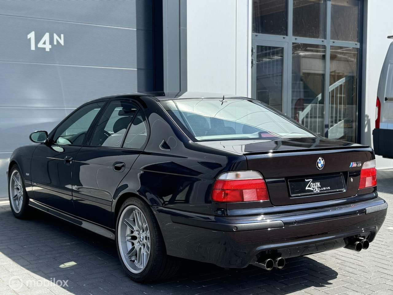 bmw-m5-5-serie-e39-4-9-v8-nap-memory-leder.jpg