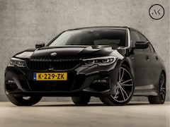 BMW 3-serie - 320i High Executive M Sport 184Pk Automaat (SCHUIFDAK, M PAKKET, APPLE CARPLAY, LEDER/ALCA