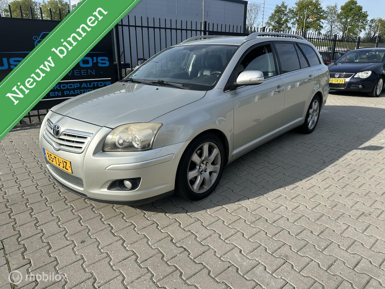 Toyota Avensis Wagon - 2.4 VVTi Executive 2.4 VVTi Executive - AutoWereld.nl