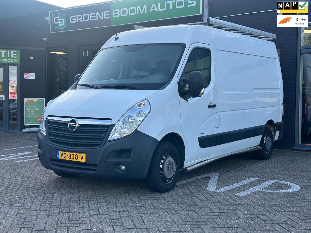 Opel Movano - 2.3 CDTI L2H3/AIRCO/NAVI/TREKHAAK/NETTE STAAT!! - AutoWereld.nl