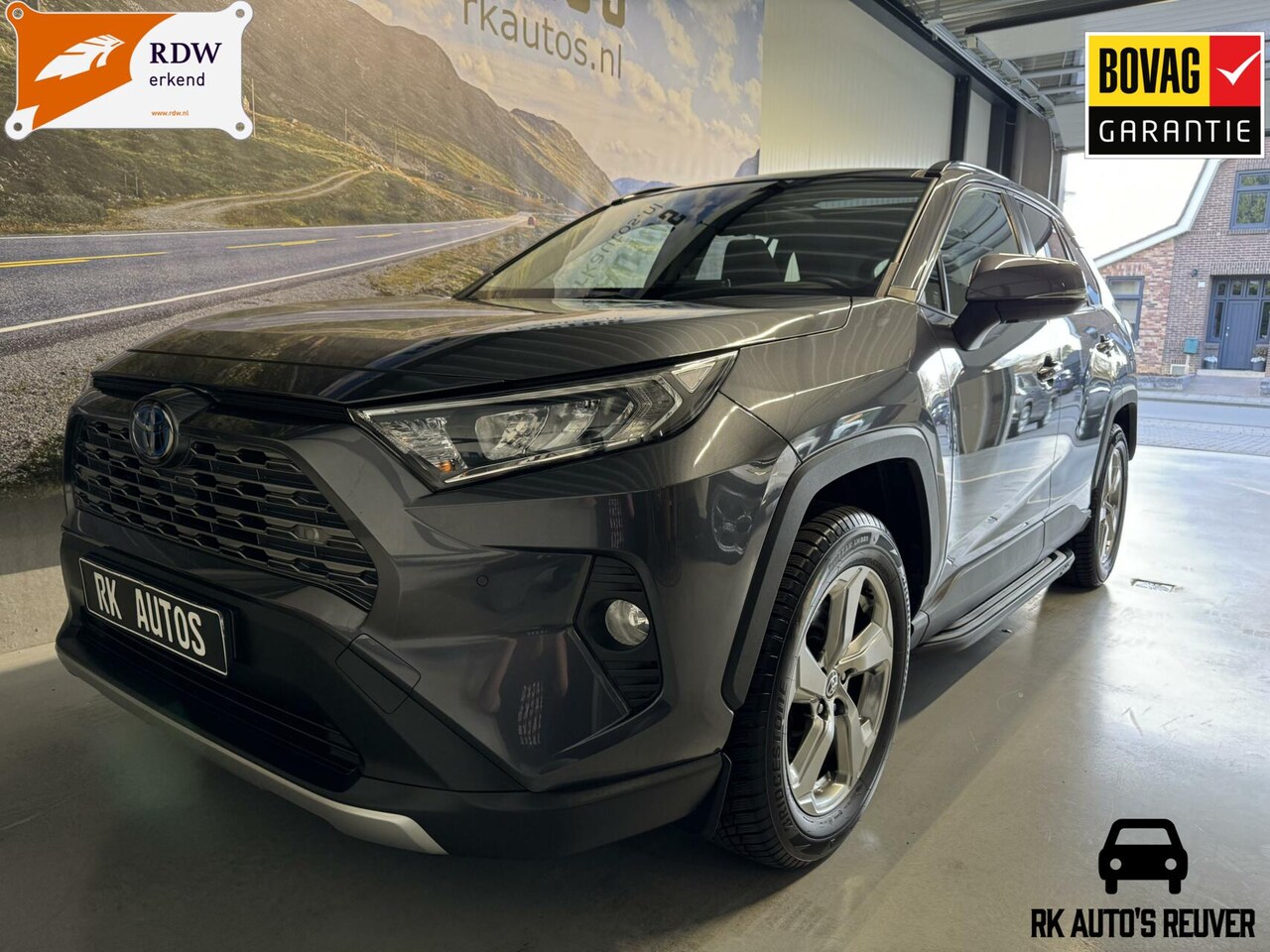 Toyota RAV4 - 2.5 Hybrid Dynamic / Pano / Trekhaak / Navi - AutoWereld.nl