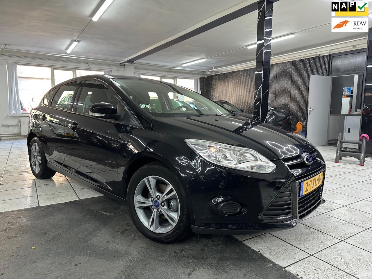 Ford Focus - 1.0 EcoBoost Edition 1.0 EcoBoost Edition - AutoWereld.nl