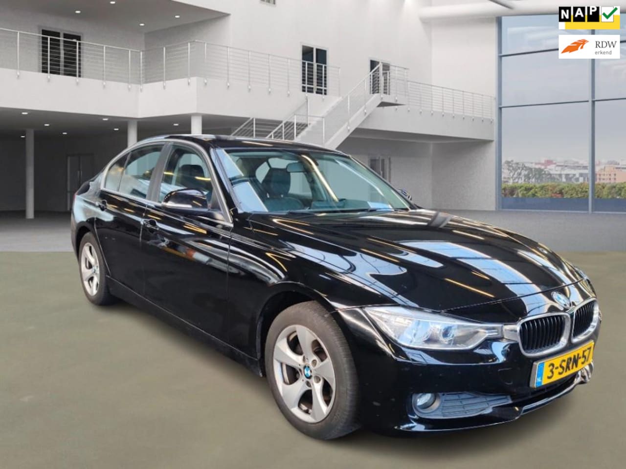 BMW 3-serie - 320i EfficientDynamics Edition High Executive // NL PRIJS 6799 - AutoWereld.nl