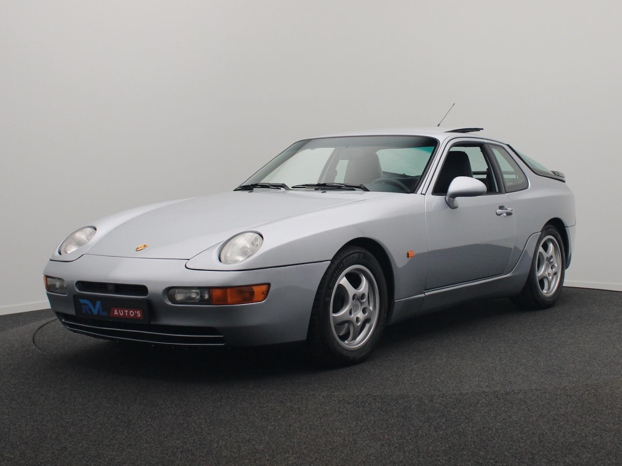 Porsche 968 - 3.0 Coupé 1992 Handgeschakeld *UNIEKE STAAT* Schuifdak Airconditioning - AutoWereld.nl