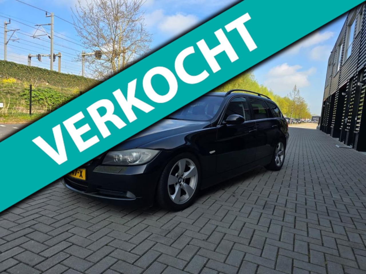 BMW 3-serie Touring - 325d High Executive / XENON / NAVI / PDC / CRUISE / ELEC. PAKKET - AutoWereld.nl