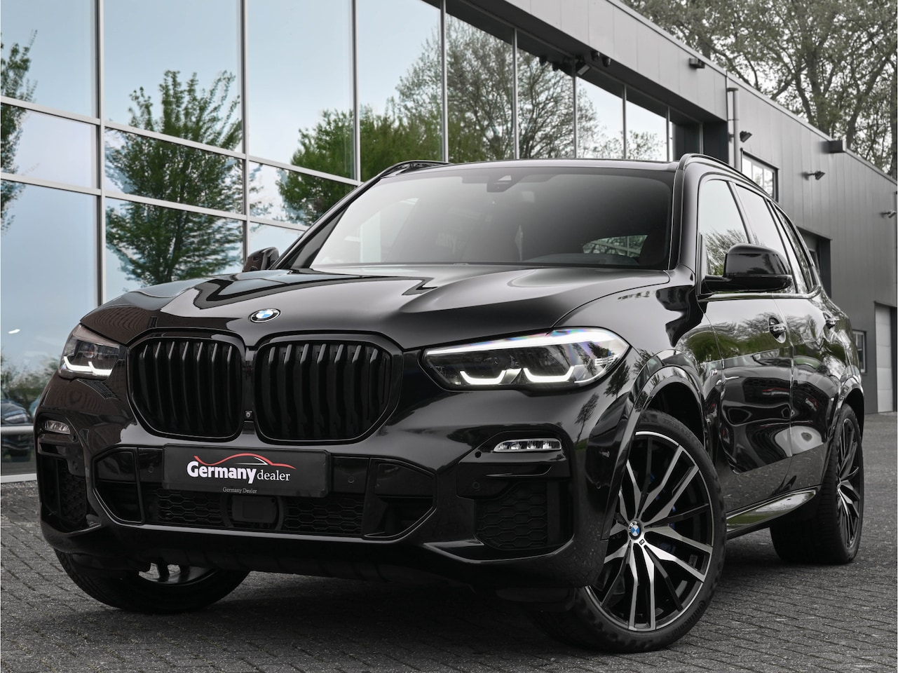 BMW X5 - xDrive30d High Executive Comf-Zetels Head-Up 360-Camera 22-Inch LED H&K - AutoWereld.nl