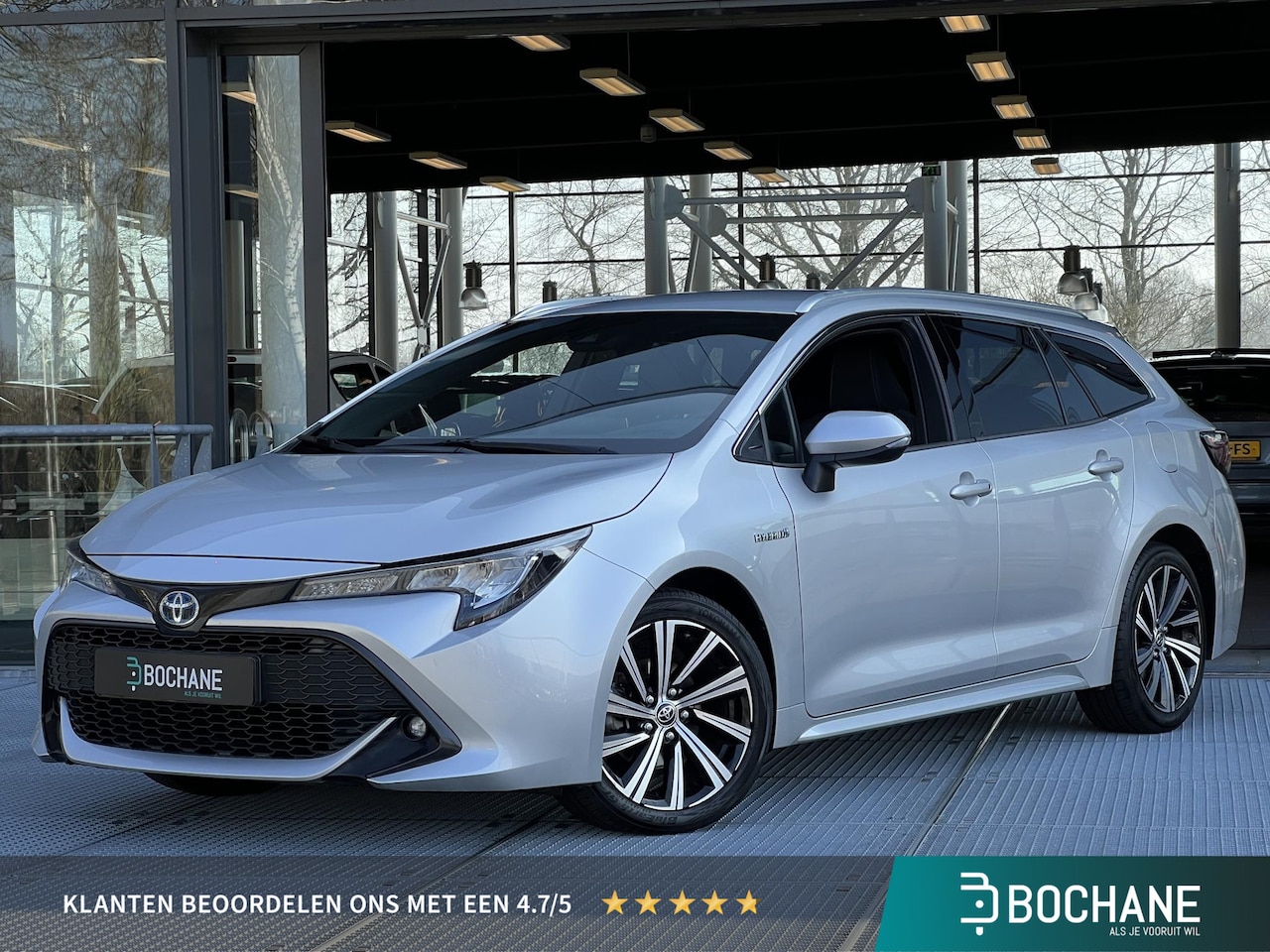 Toyota Corolla Touring Sports - 1.8 Hybrid Dynamic | Trekhaak | Achteruitrijcamera | Adaptieve Cruise Control - AutoWereld.nl