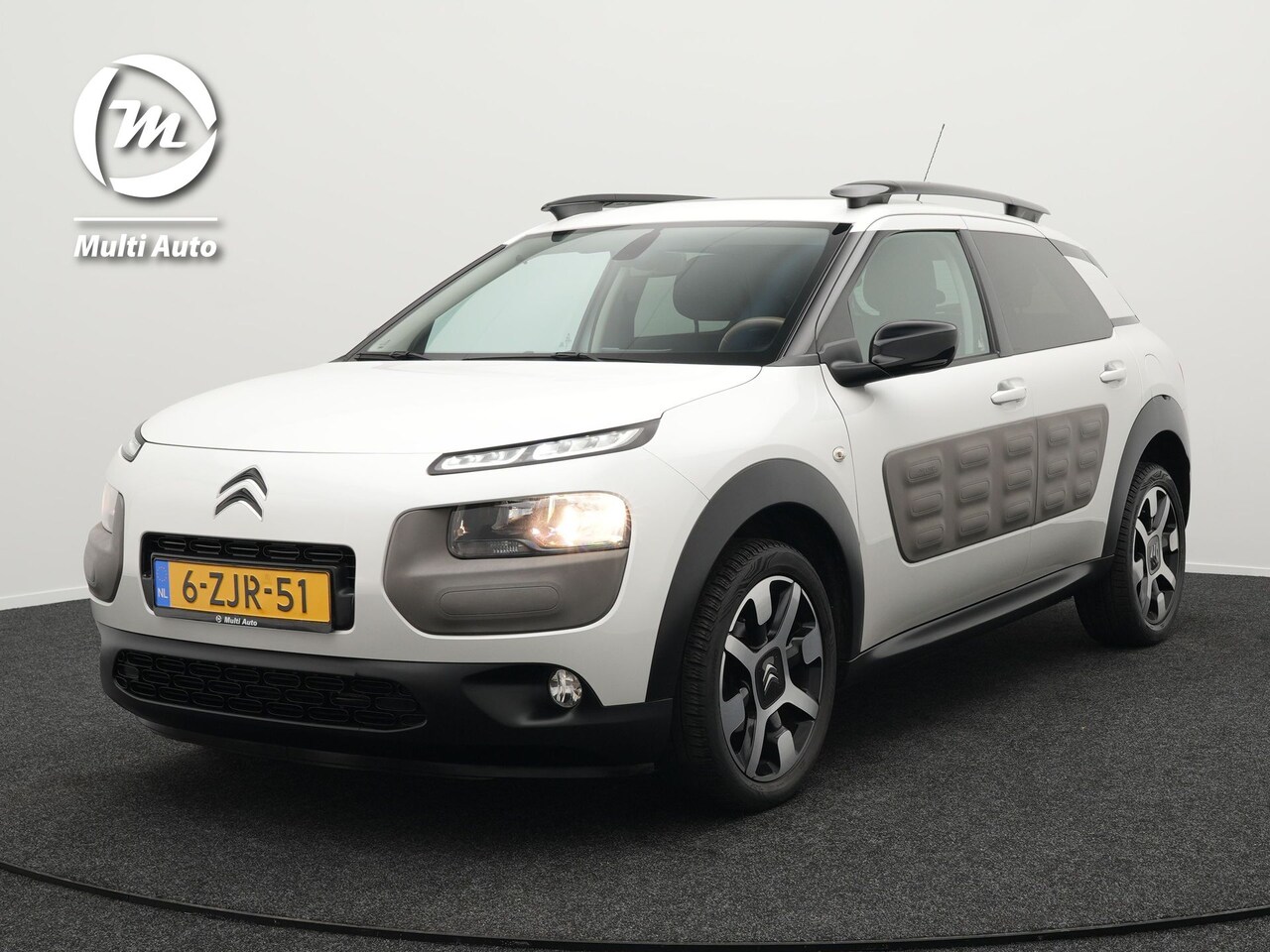 Citroën C4 Cactus - 1.2 e-VTi Shine Automaat | Panodak | Navigatie | Camera | Cruise Control | Parkeersensoren - AutoWereld.nl