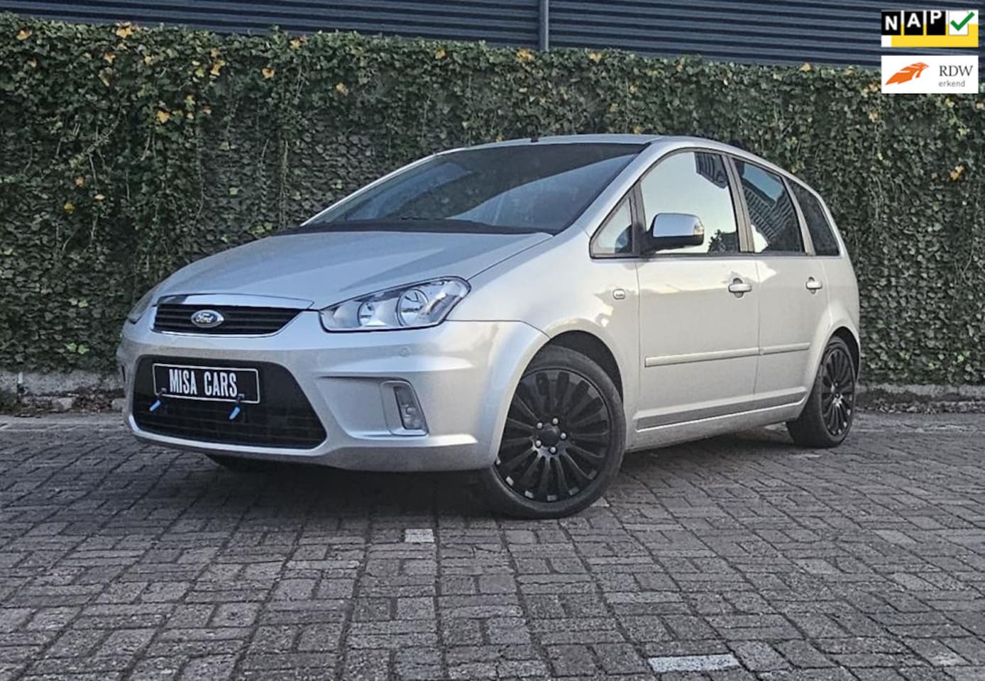 Ford C-Max - 1.8-16V Limited TITANIUM PARKEERSENSOR AIRCO APK CRUISE NAVIGATIE - AutoWereld.nl