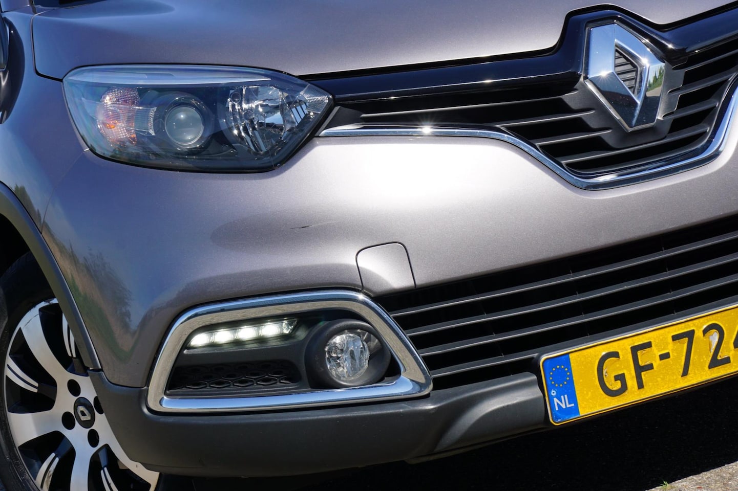 Renault Captur - 0.9 TCe Expression - Gris Cassiopee/Black - Topstaat - AutoWereld.nl