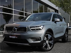 Volvo XC40 - 1.5 T3 164PK Inscription Pano H&K Zetels Leder Trekhaak 360-camera VOL