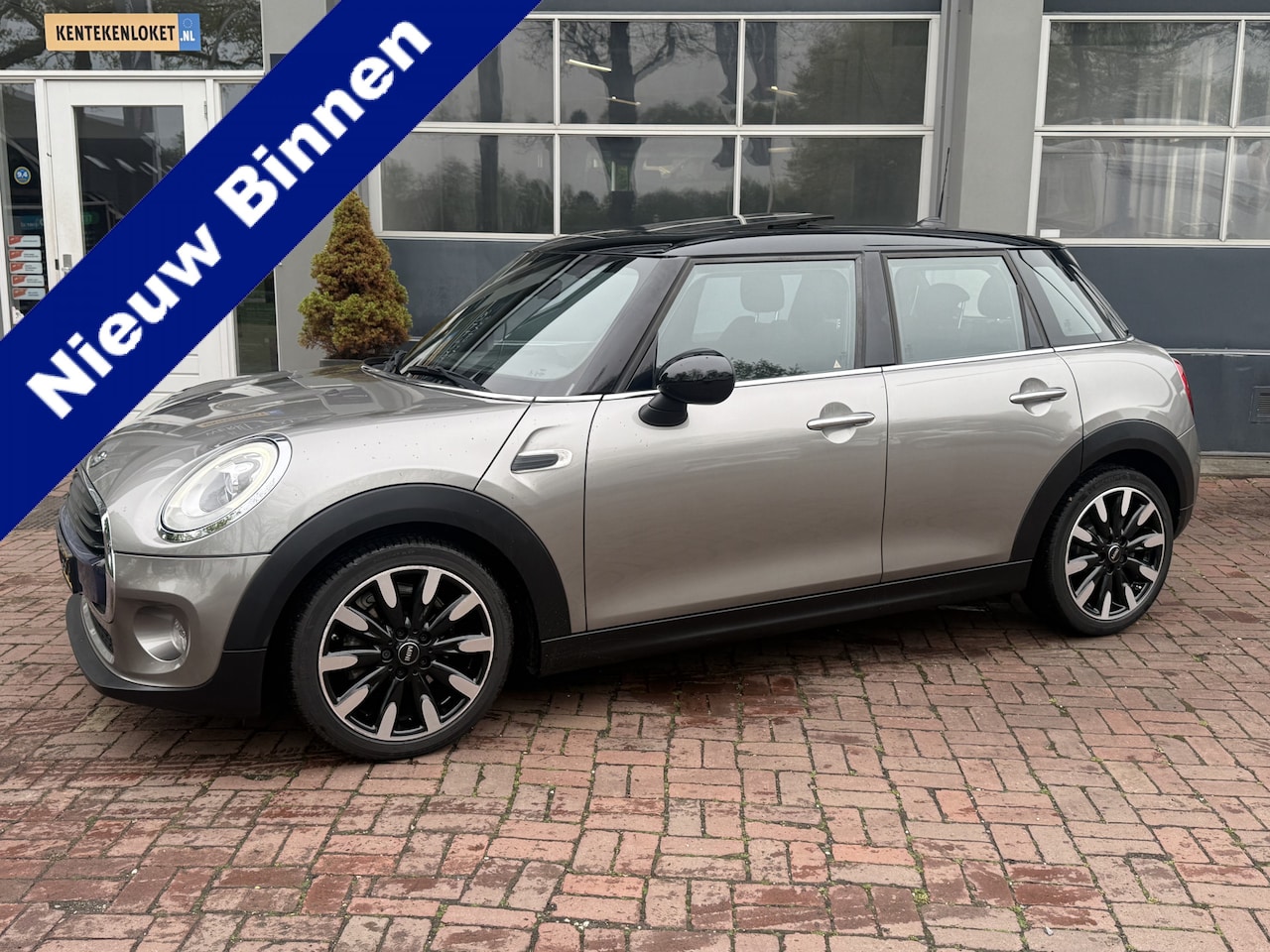 MINI Cooper - Mini 1.5 Chili Business km 85.147 Bj 2016 Dealer onderhouden !! - AutoWereld.nl