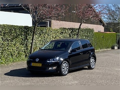 Volkswagen Polo - 96 PK TSI Nieuwstaat 48Dkm NAP Navi Carplay Mf.stuur BlueMotion Edition