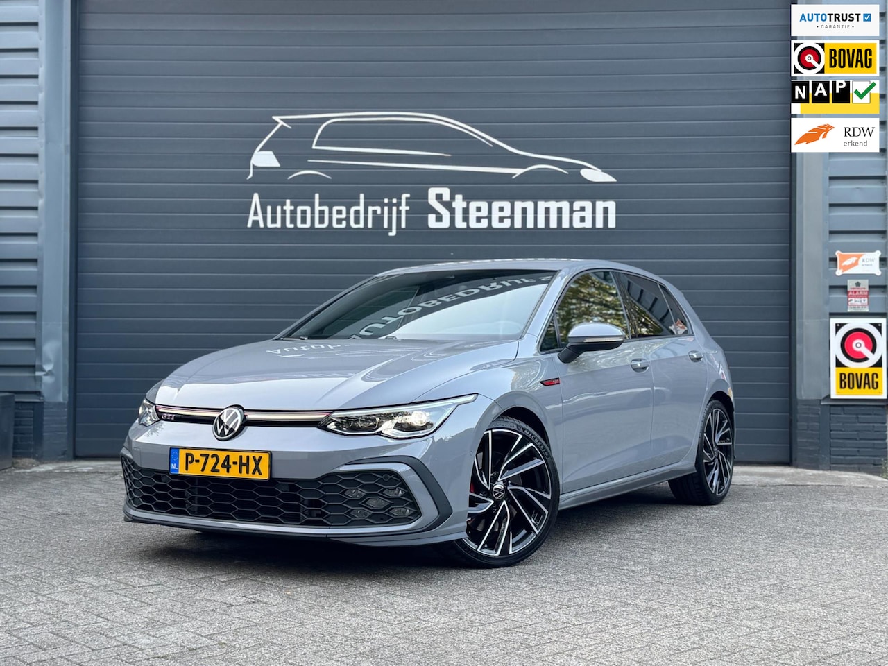 Volkswagen Golf - 2.0 TSI GTI | LED | Dealer ond | Carplay - AutoWereld.nl