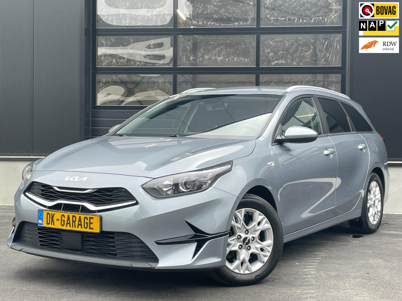 Kia Cee'd Sportswagon - Ceed 1.5 T-GDi DynamicLine|160PK|TREKHAAK|CARPLAY|NAVI|CAMERA|CRUISE|CLIMATE - AutoWereld.nl
