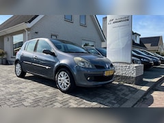 Renault Clio - 1.6 16V Dynamique Luxe