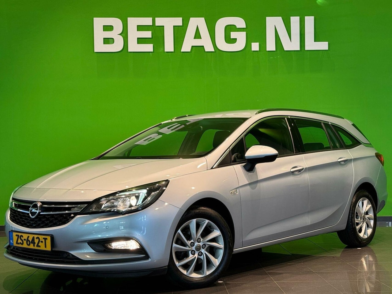 Opel Astra Sports Tourer - 1.0 Turbo Business Executive | AGR stoelen | - AutoWereld.nl