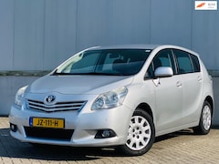 Toyota Verso - 1.8 VVT-i Aspiration 7p. I CRUISE I TREKHAAK I AIRCO I SENSOR I LMV I APK