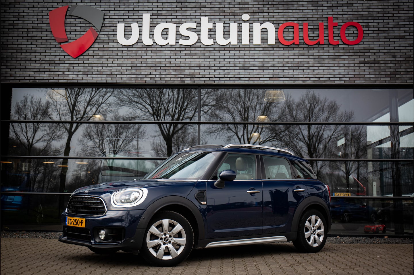 MINI Countryman - Mini 1.5 Cooper Pepper Elektrisch glazen panoramadak, isofix, keyless entry - AutoWereld.nl