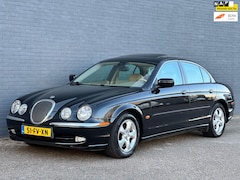 Jaguar S-type - 3.0 V6 Executive/YOUNGTIMER/AUT/LEDER/