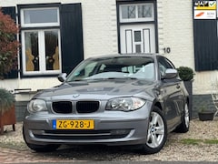 BMW 1-serie - 118d Business Line|Stoelverwarming|