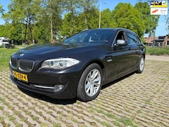 BMW 5-serie Touring - 520i High Executive / full option / panoramadak / leder / automaat
