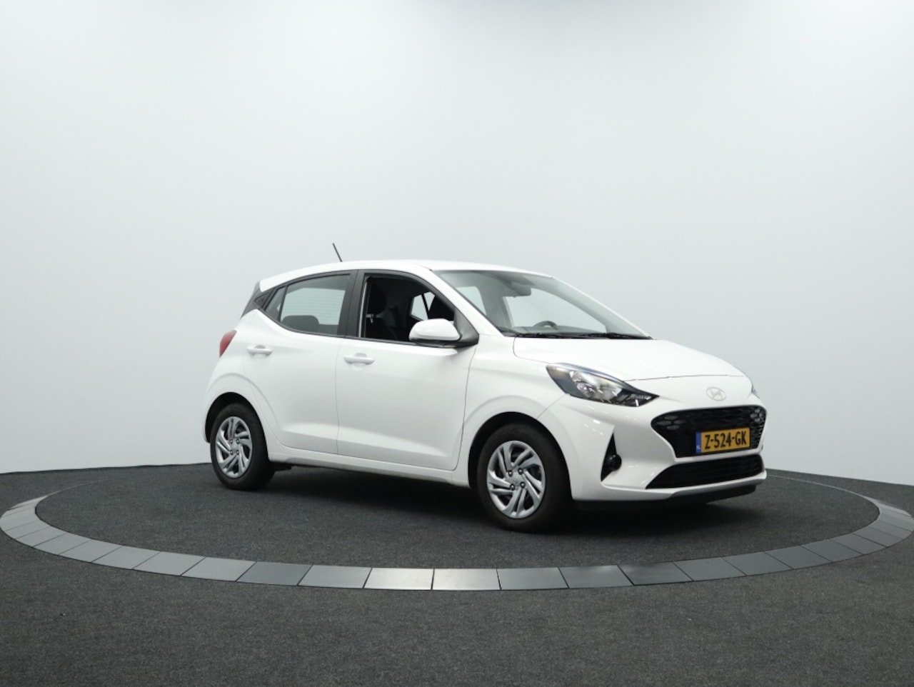 Hyundai i10 - 1.0 Comfort Smart | Navigatie | Private lease 309 p.m. - AutoWereld.nl