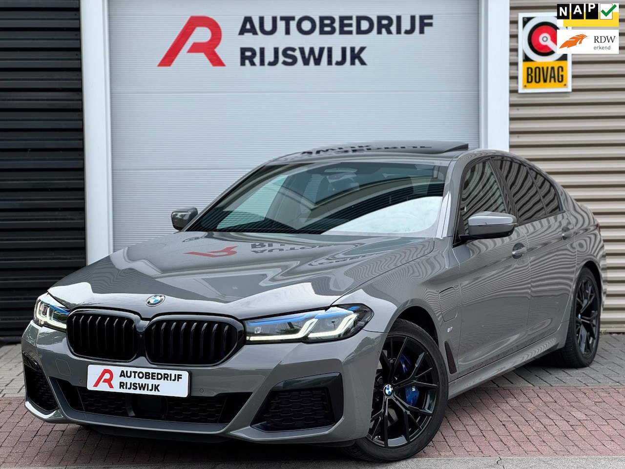 BMW 5-serie - 545e xDrive High Executive Vol Opties! - AutoWereld.nl
