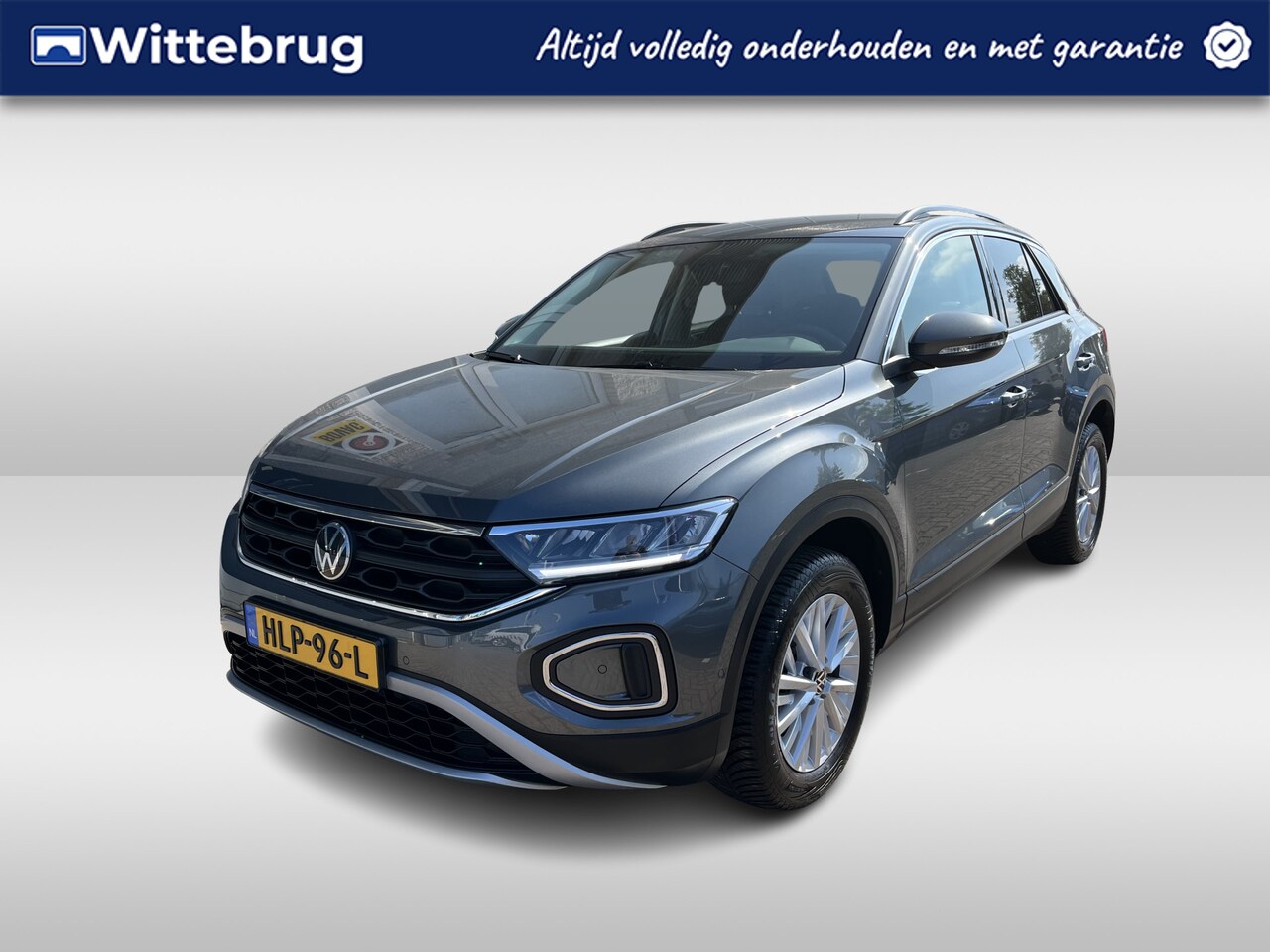 Volkswagen T-Roc - 1.0 TSI Life / PARK. SENSOREN/ LED/ ADAPT. CRUISE/ APP- CONNECT/ NAVI/ AIRCO - AutoWereld.nl