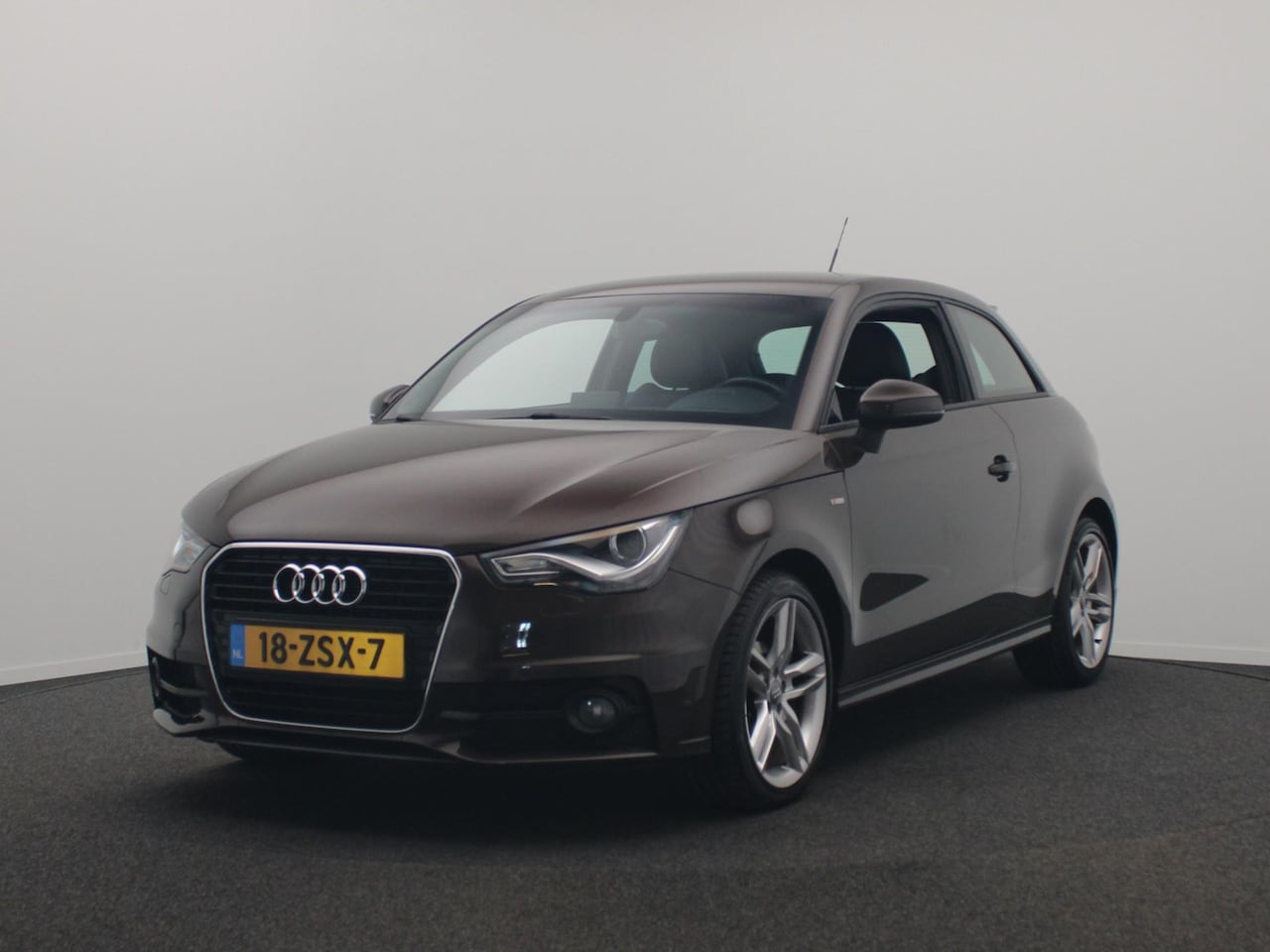 Audi A1 - 1.2 TFSI S-Line Origineel NL Navigatie Airco - AutoWereld.nl