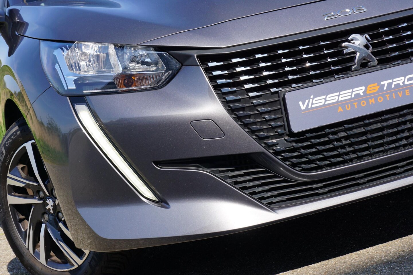 Peugeot 208 - 1.2 101PK Allure | Gris Platinium| 3DCockpit/Carplay/Camera/PDC/LMV - Compleet & Sportief! - AutoWereld.nl