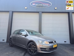 Volkswagen Golf - 1.2 TSI