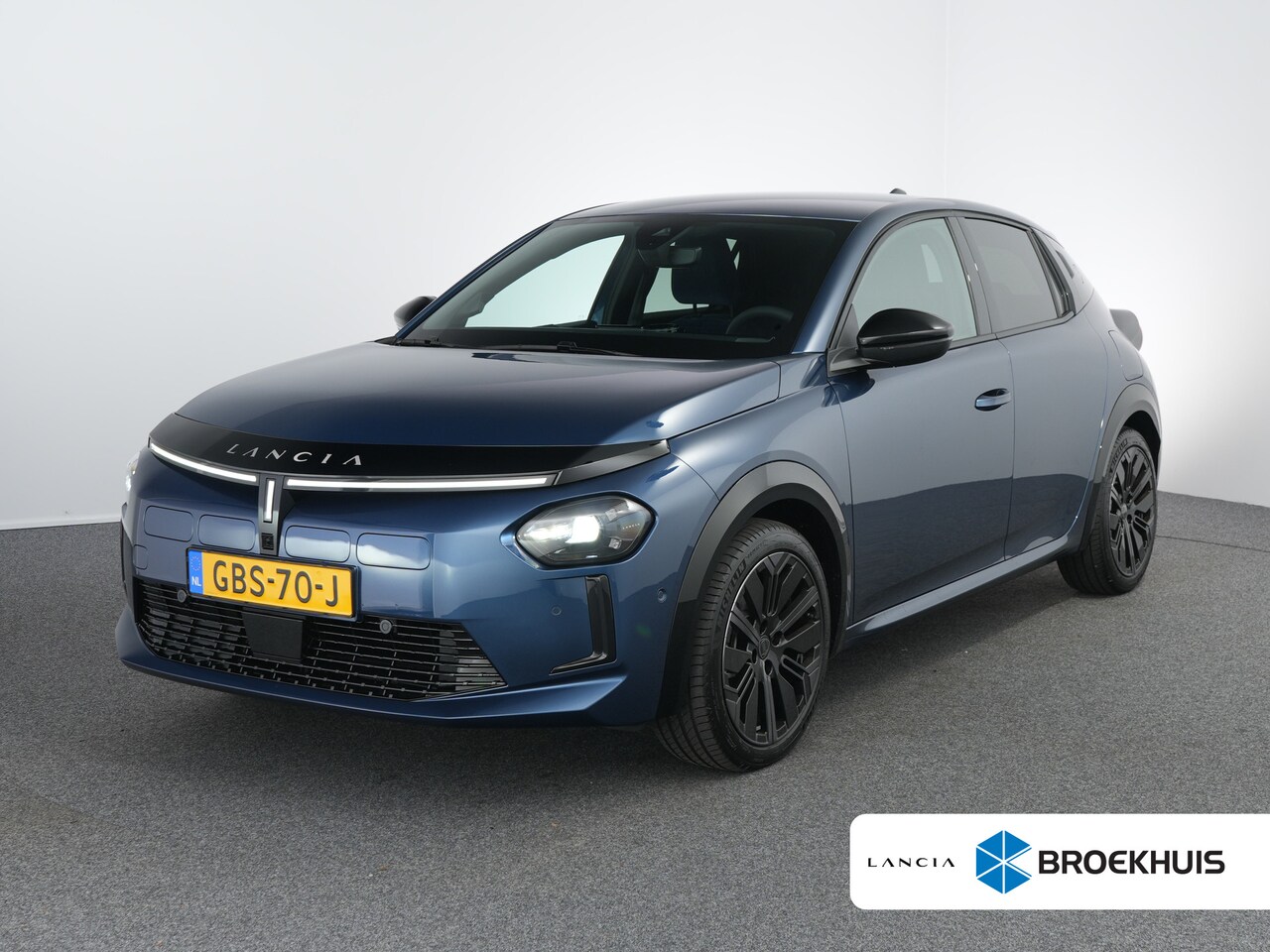 Lancia Y(psilon) - Ypsilon Lancia Edizione Cassina Limitata 51 kWh | 11 kW lader | Apple Carplay/Android Auto - AutoWereld.nl