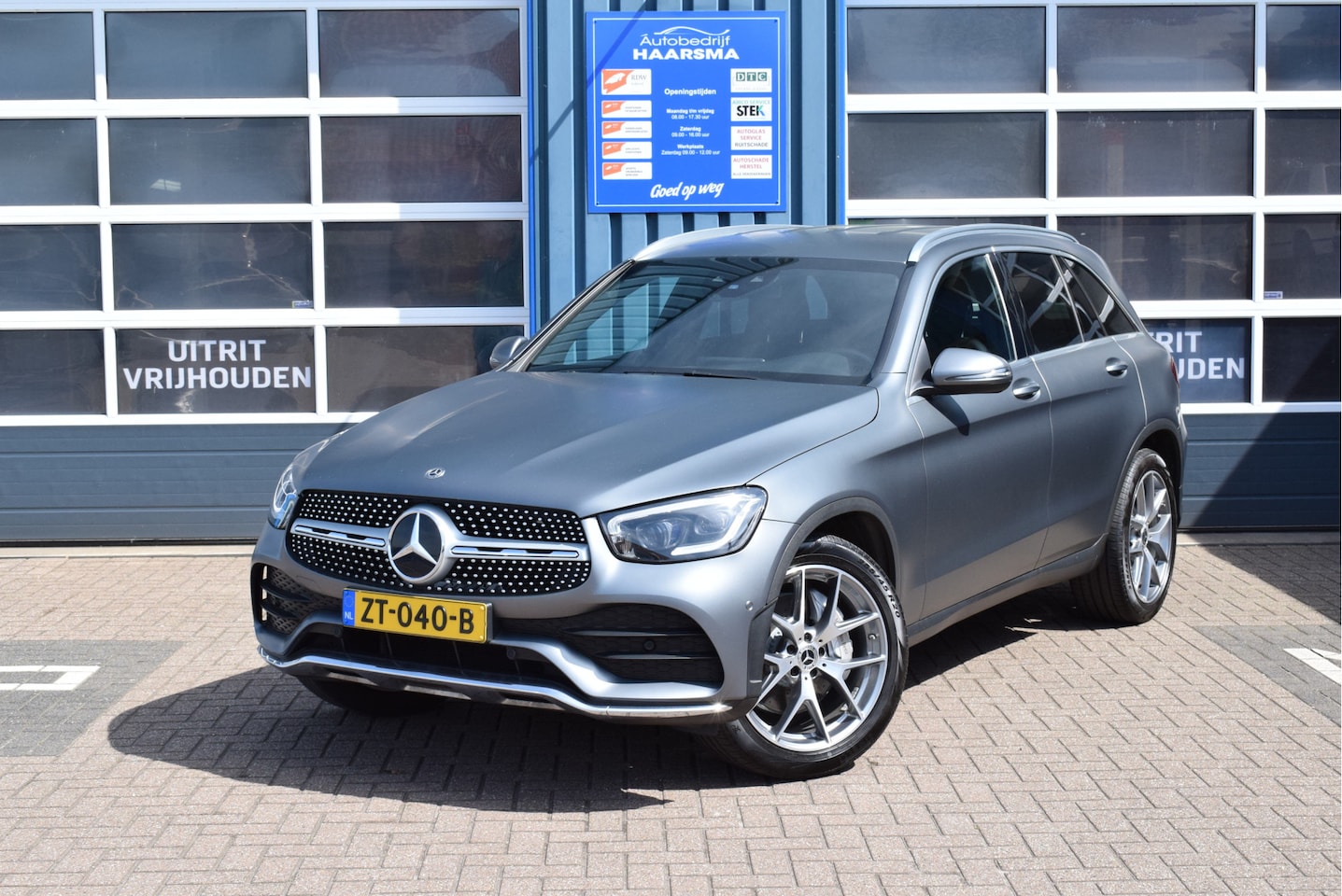 Mercedes-Benz GLC-klasse - 200d Premium AMG Navi Trekhaak Automaat - AutoWereld.nl