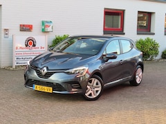 Renault Clio - 1.6 E-Tech Hybrid 140pk Business Zen/ Apple Carplay/ Climatronic/ Cruise control/ Parkeers