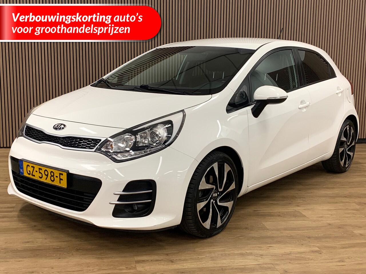 Kia Rio - 1.2 CVVT ExecutiveLine|Camera|Navigatie| - AutoWereld.nl
