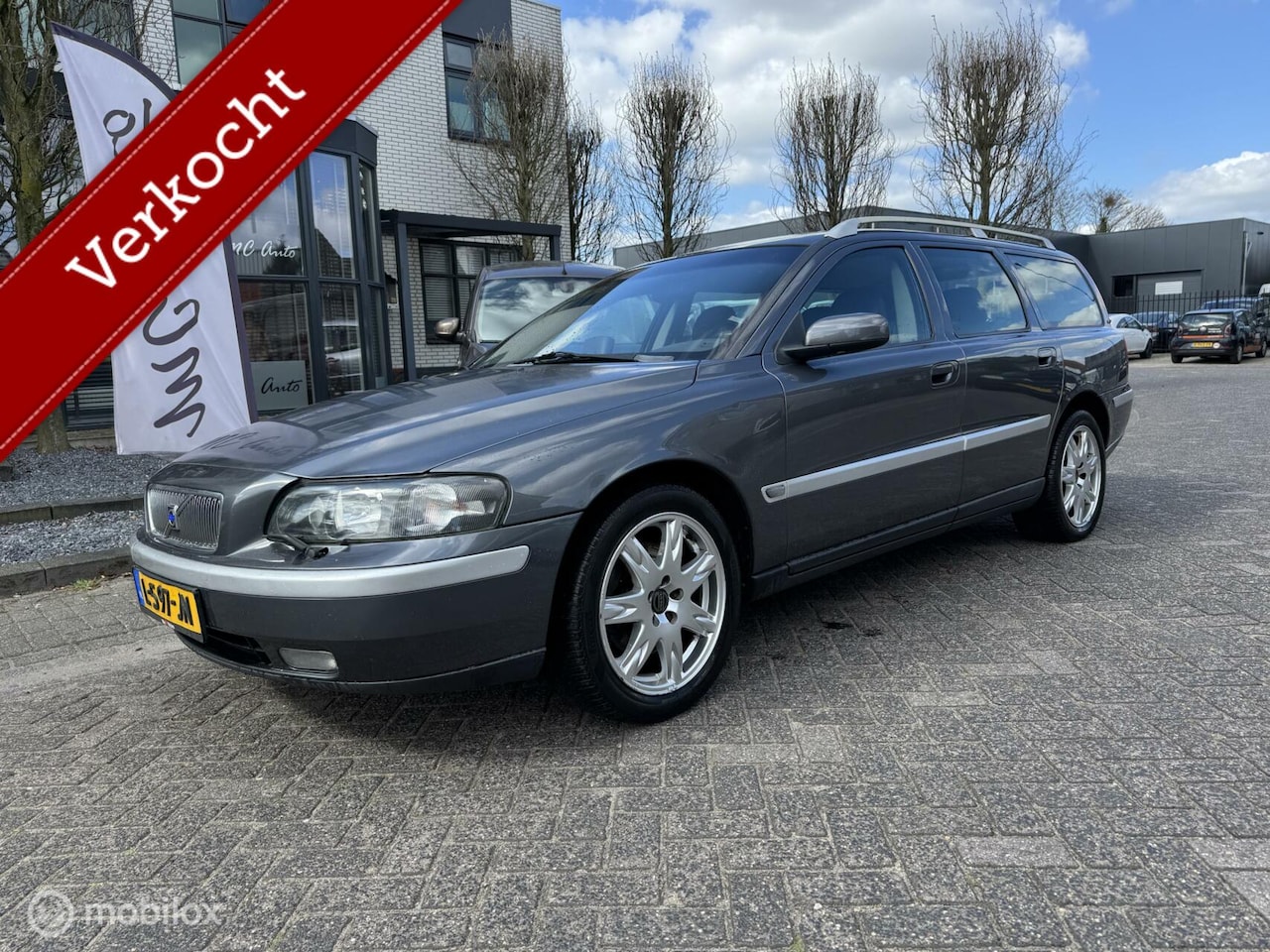 Volvo V70 - 2.5 T Geartronic Comfort Line 2.5 T Geartronic Comfort Line - AutoWereld.nl